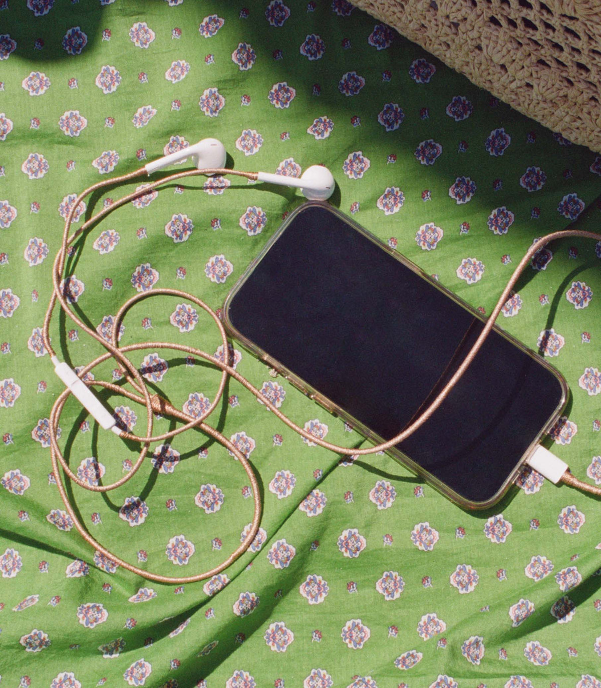 LE POM POM & DÔEN HEADPHONES -- BRONZE