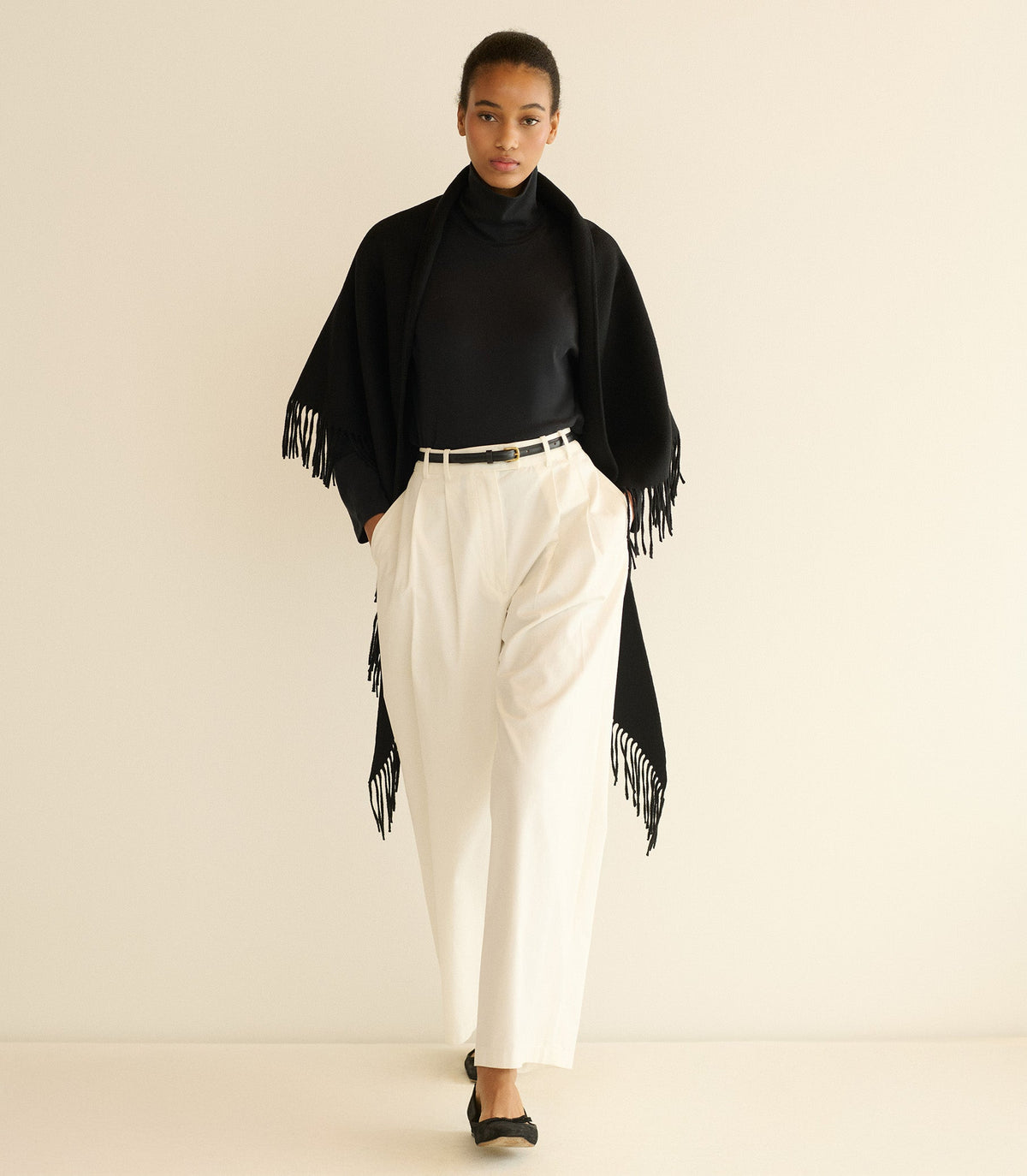 HAWTHORN TURTLENECK -- BLACK
