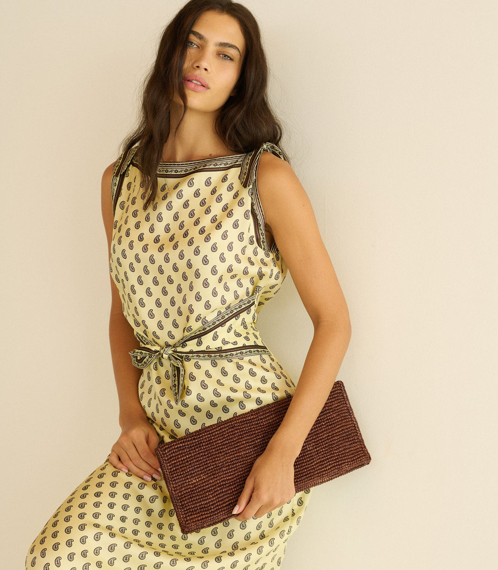 MURIEL CLUTCH -- MARRON RAFFIA